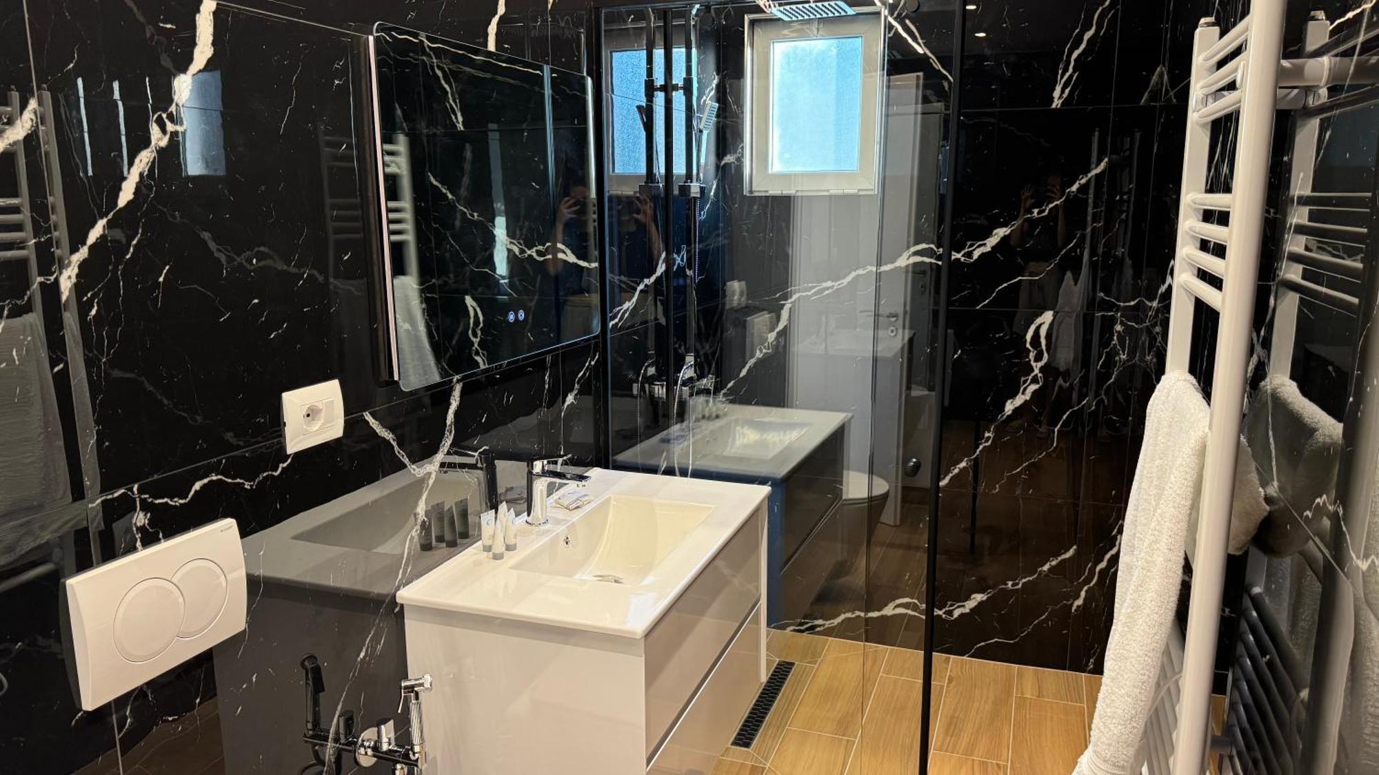 Hotel Bizant Пермети Экстерьер фото