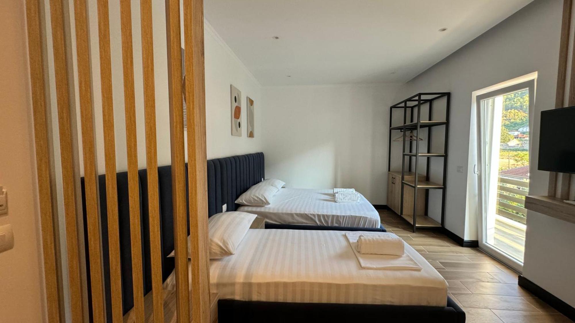 Hotel Bizant Пермети Экстерьер фото