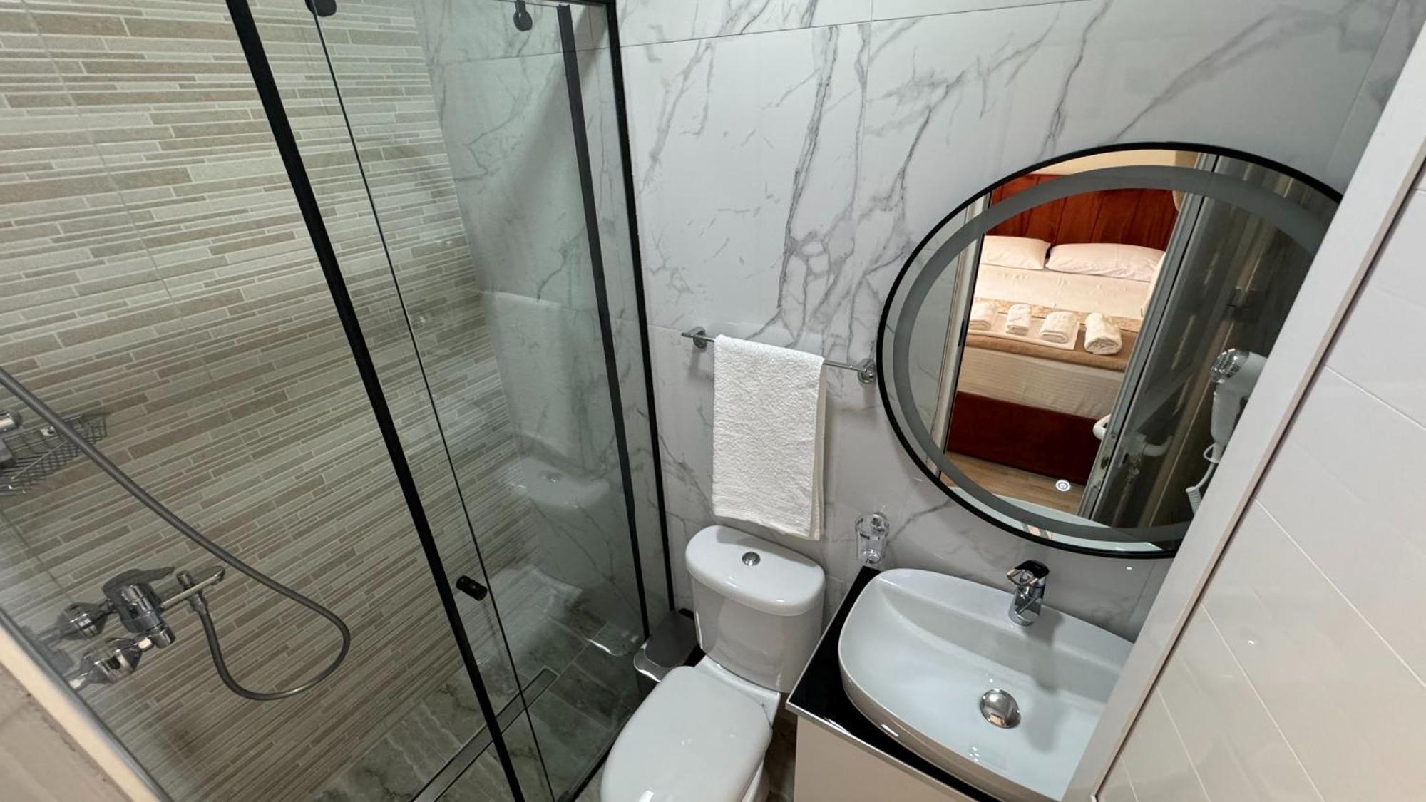 Hotel Bizant Пермети Экстерьер фото